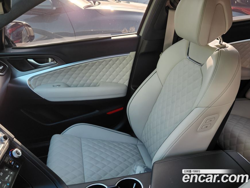 Genesis G70 2025