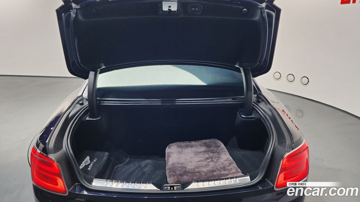 Bentley Flying Spur 2023