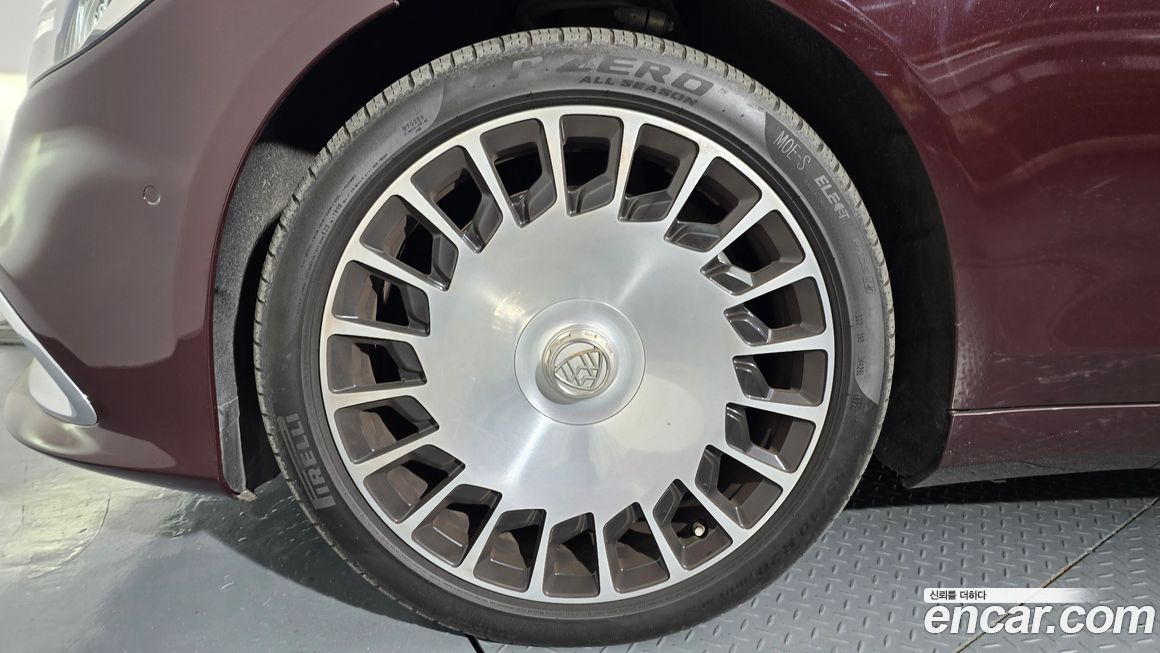 Mercedes-Benz S-Class 2020