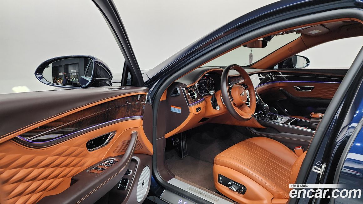 Bentley Flying Spur 2023