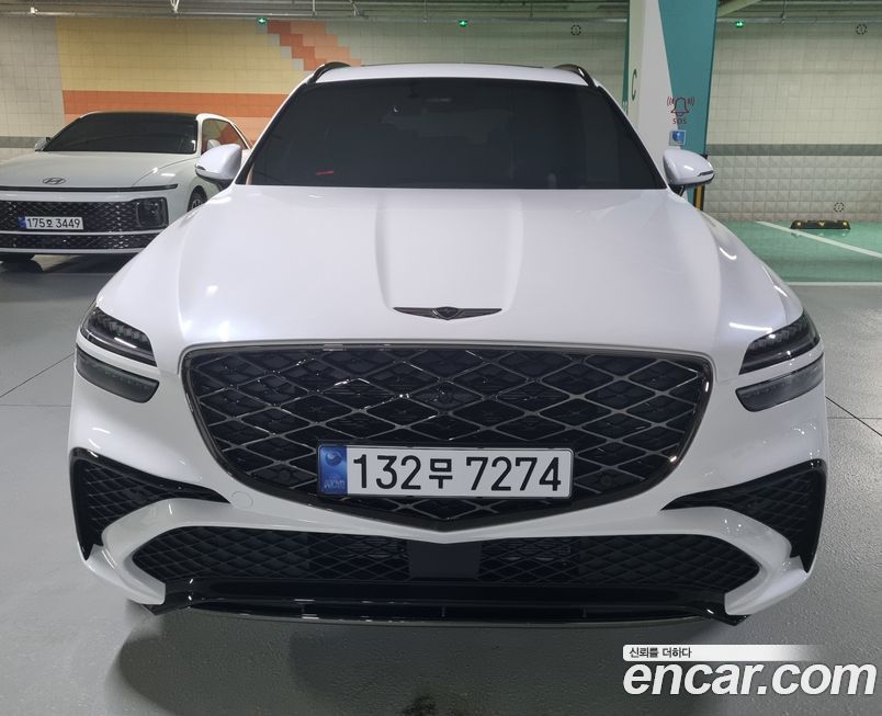 Genesis GV70 2025