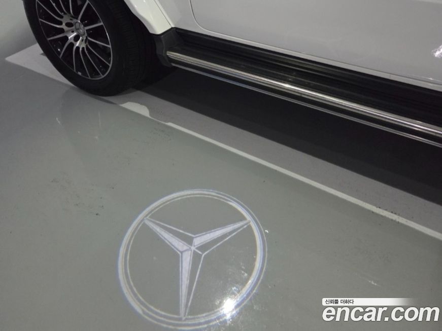 Mercedes-Benz G-Class 2024