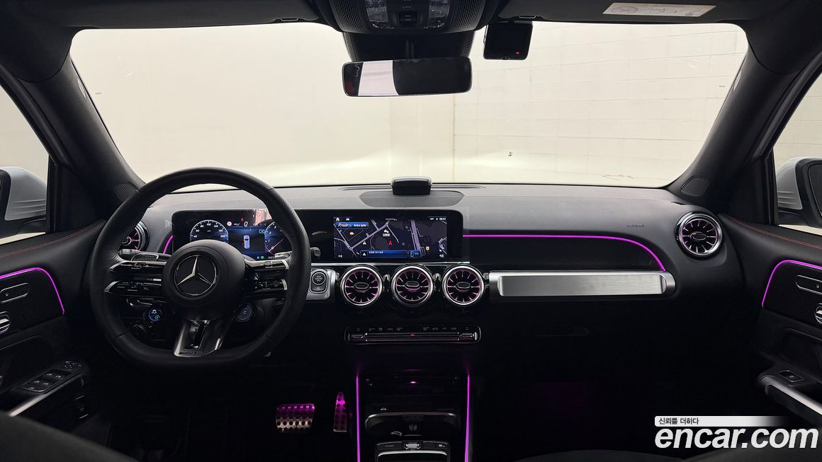 Mercedes-Benz GLB-Class 2025