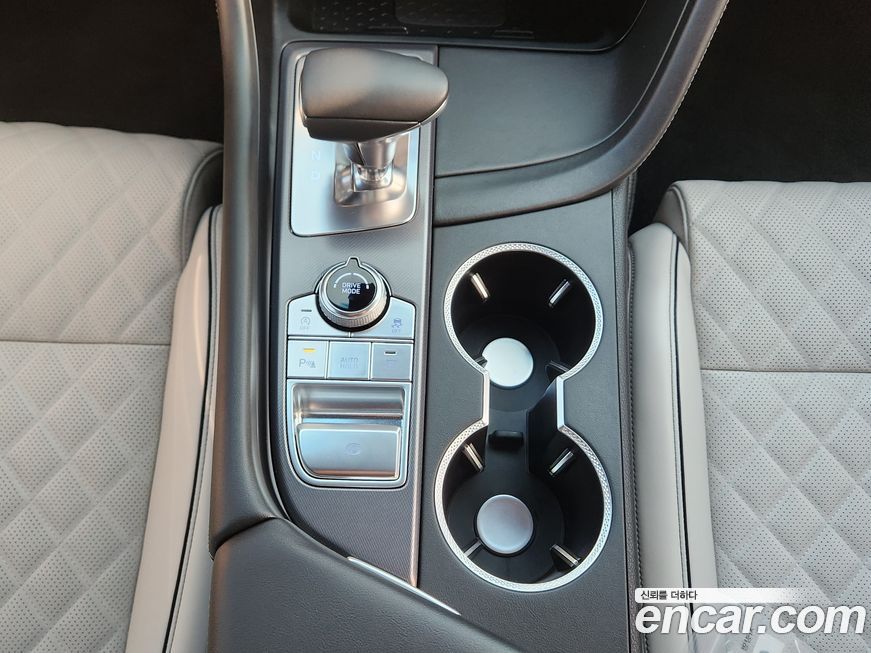 Genesis G70 2025