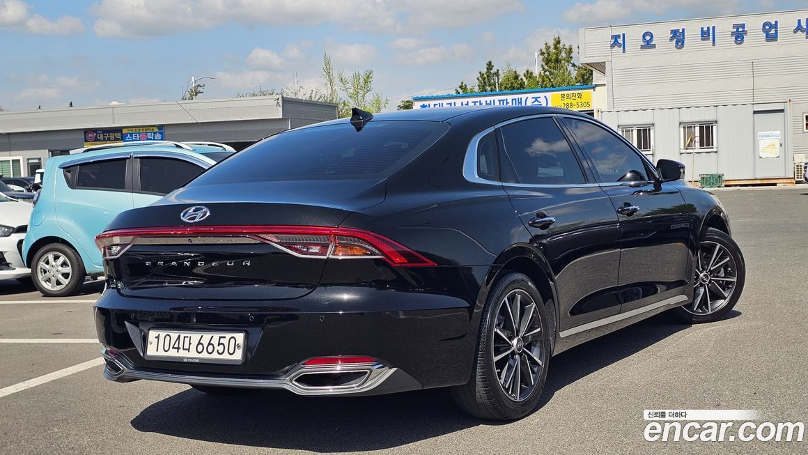 Hyundai Grandeur 2020