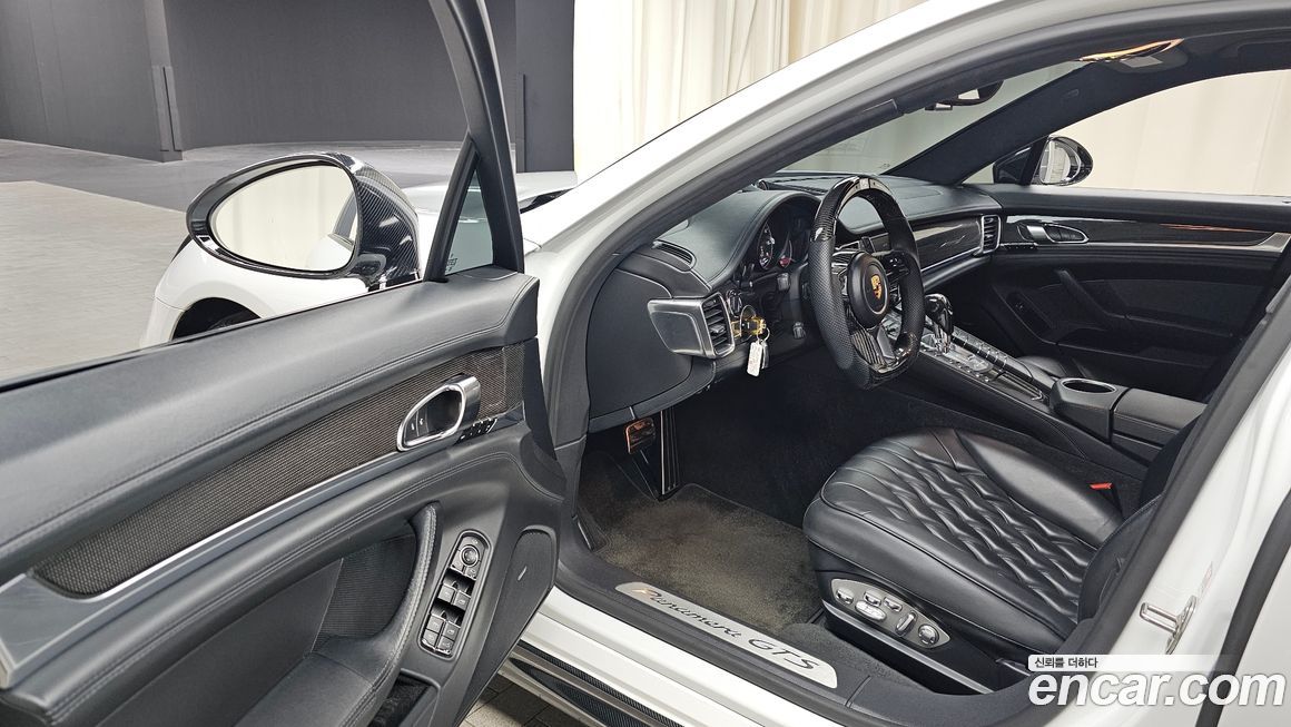 Porsche Panamera 2013