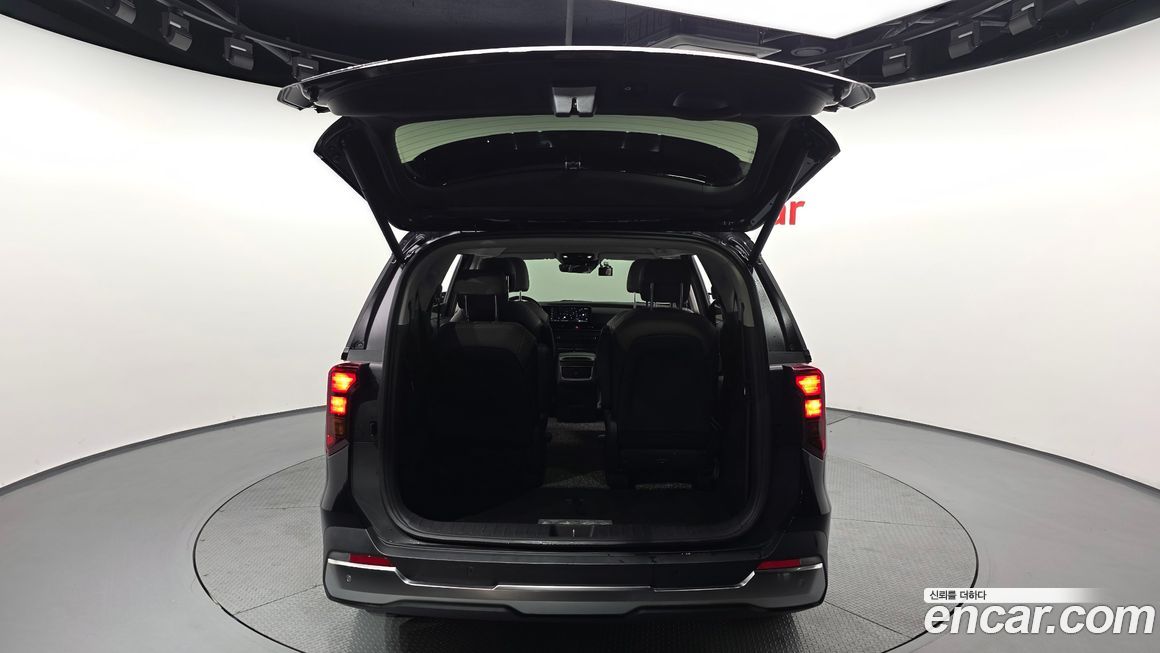 Kia Canival 2024