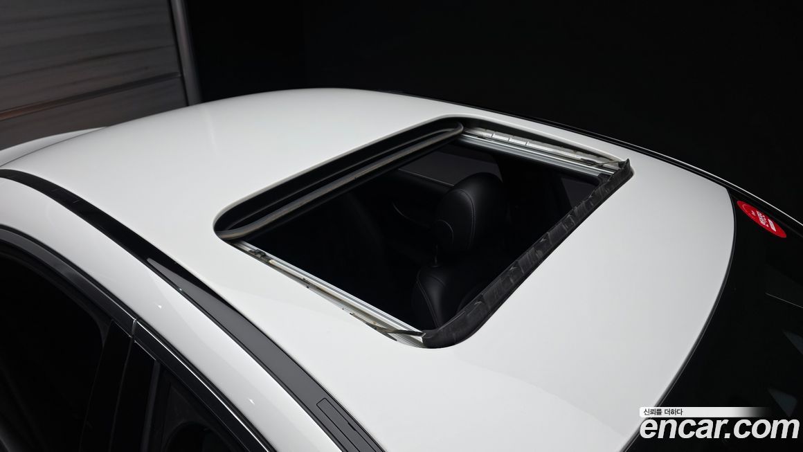 Mercedes-Benz C-Class 2021