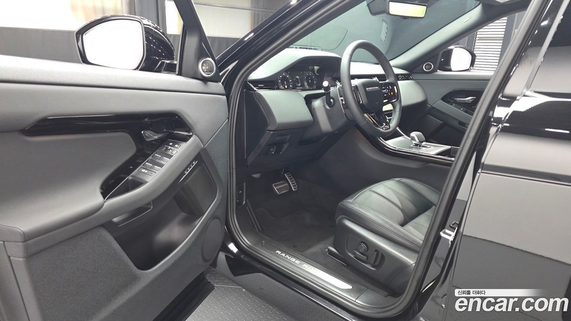 Land Rover Range Rover Evoque 2025