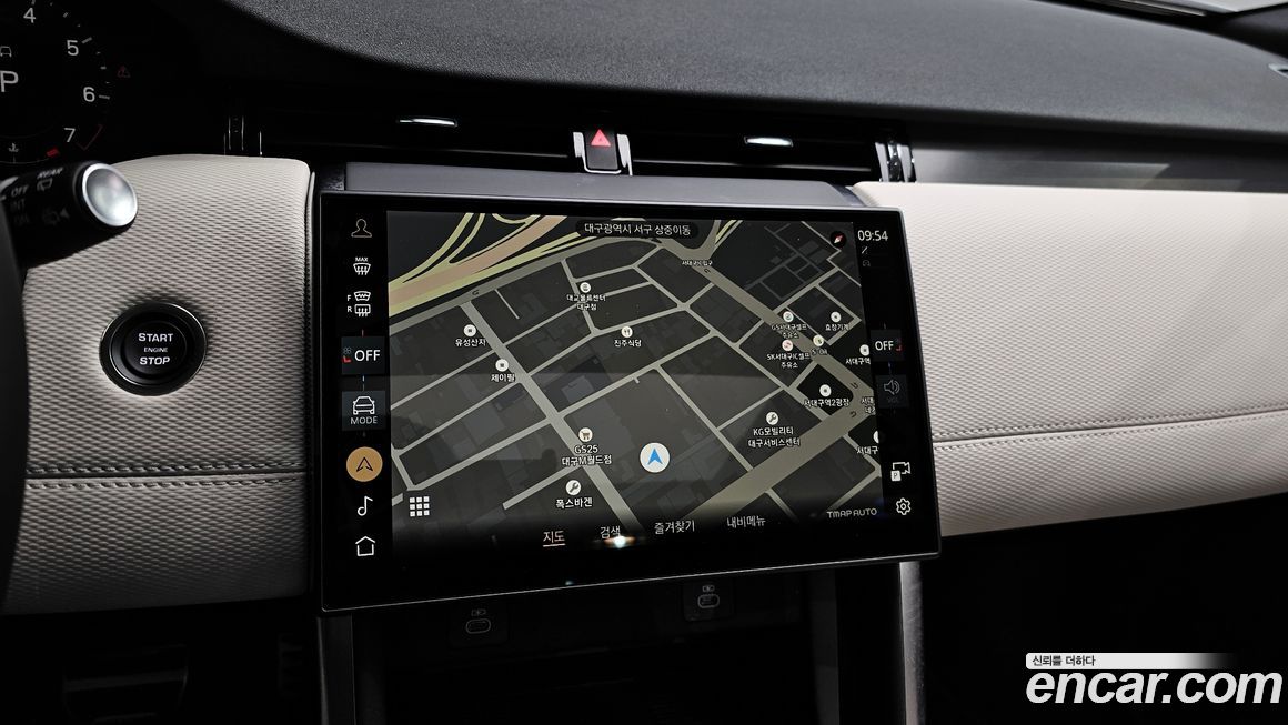 Land Rover Discovery Sport 2025