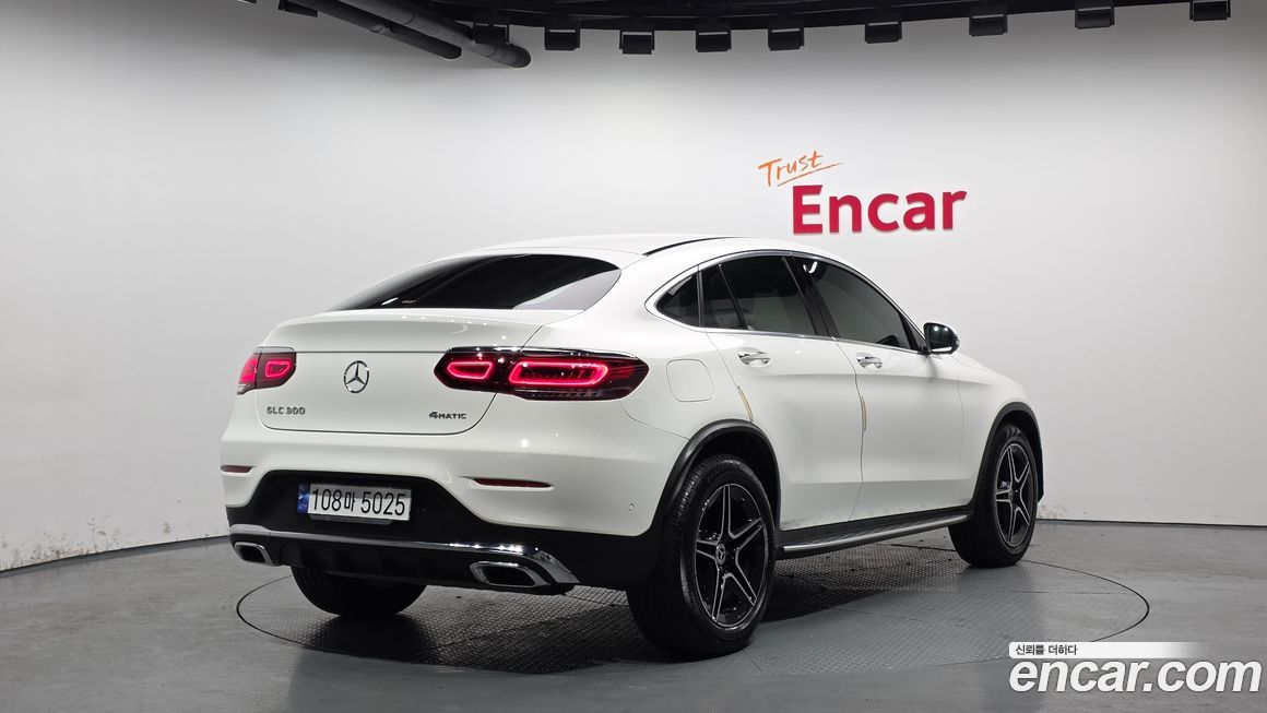 Mercedes-Benz GLC-Class 2023