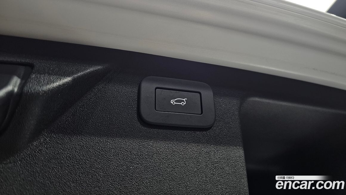 Land Rover Discovery Sport 2025