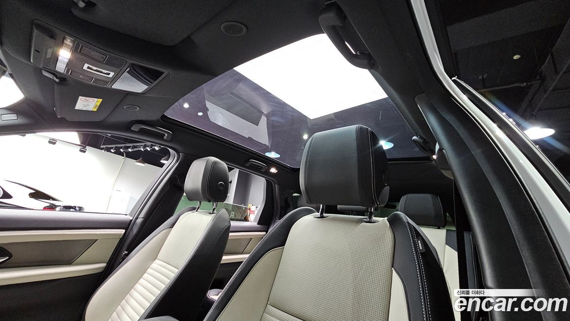 Land Rover Discovery Sport 2025