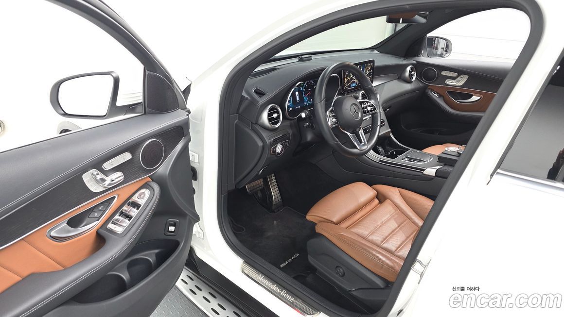 Mercedes-Benz GLC-Class 2023