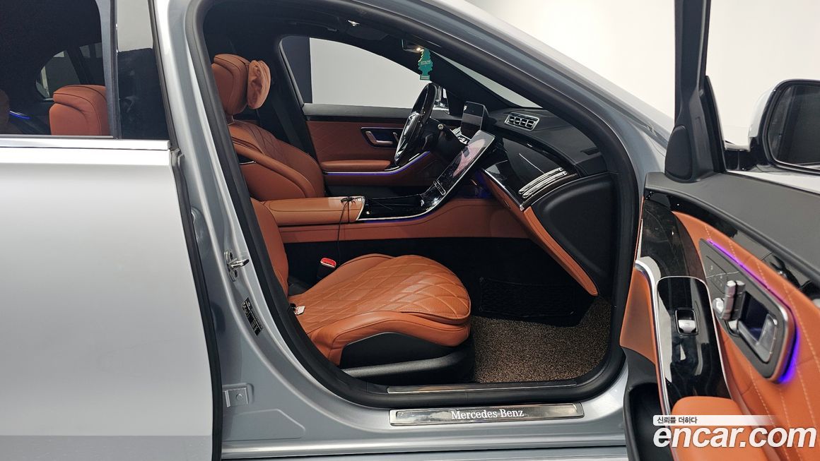 Mercedes-Benz S-Class 2021