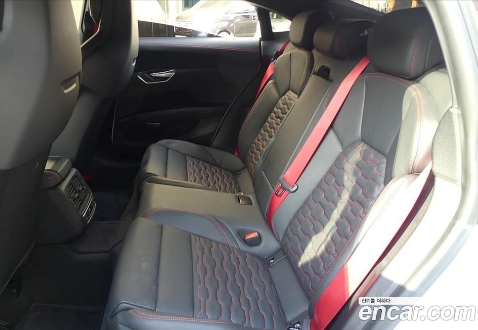 Audi RS e-tron GT 2022