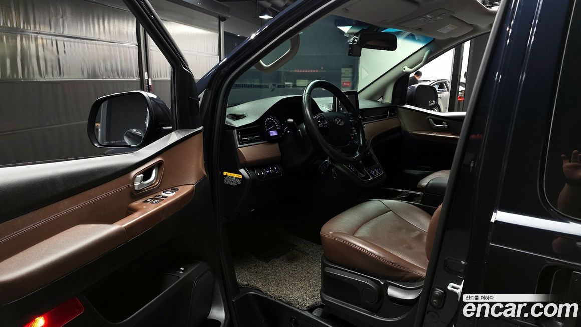 Hyundai Starex 2021