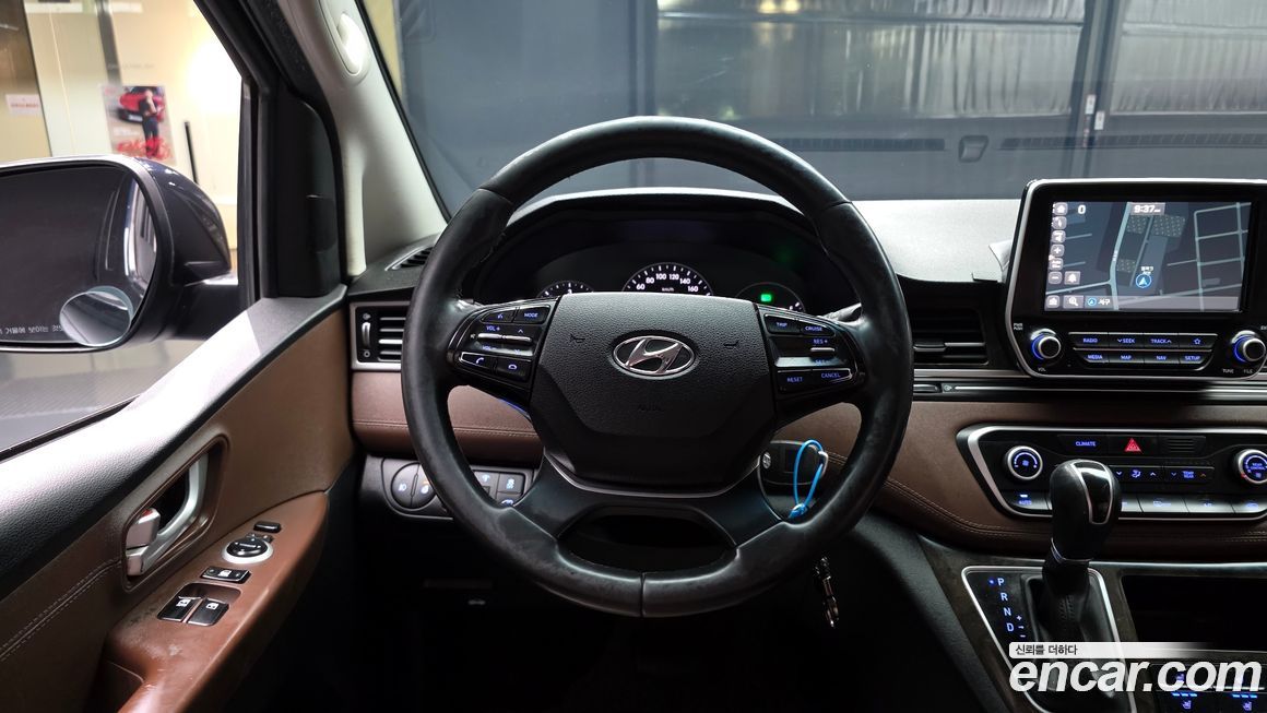 Hyundai Starex 2021