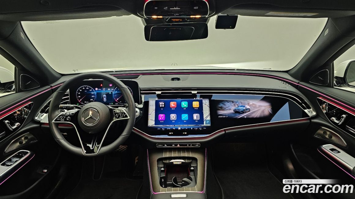 Mercedes-Benz E-Class 2024