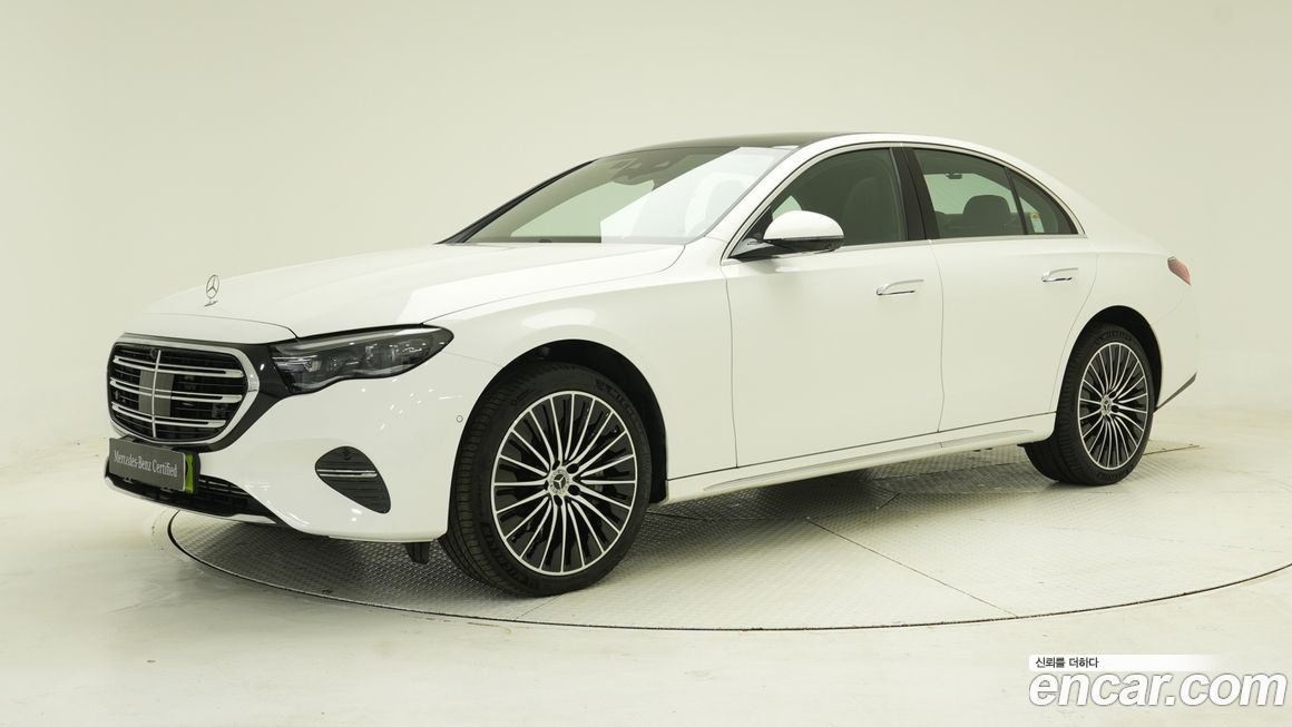 Mercedes-Benz E-Class 2024