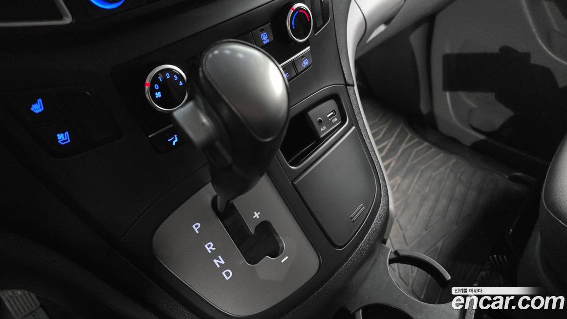 Hyundai Starex 2019