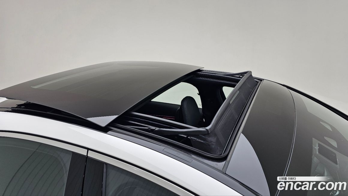 Mercedes-Benz E-Class 2024