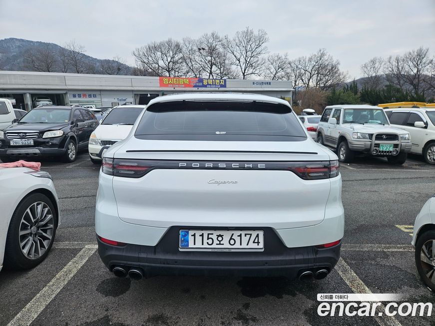 Porsche Cayenne 2023