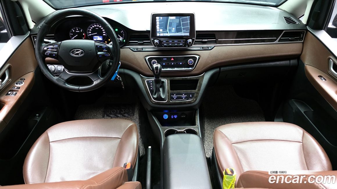 Hyundai Starex 2021