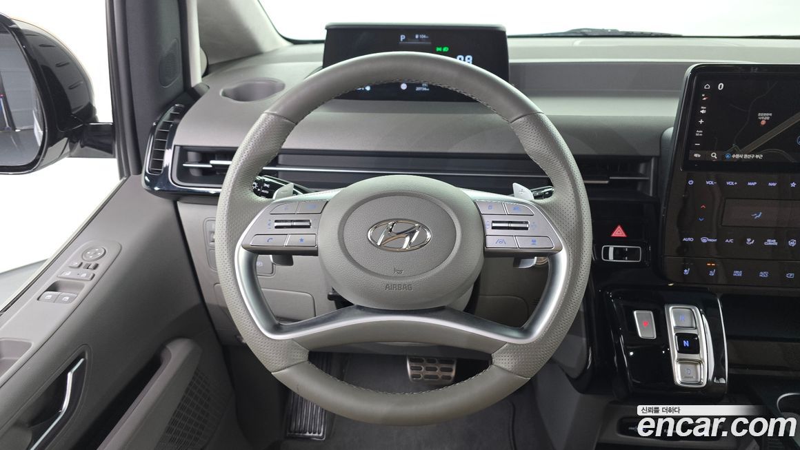 Hyundai Staria 2024