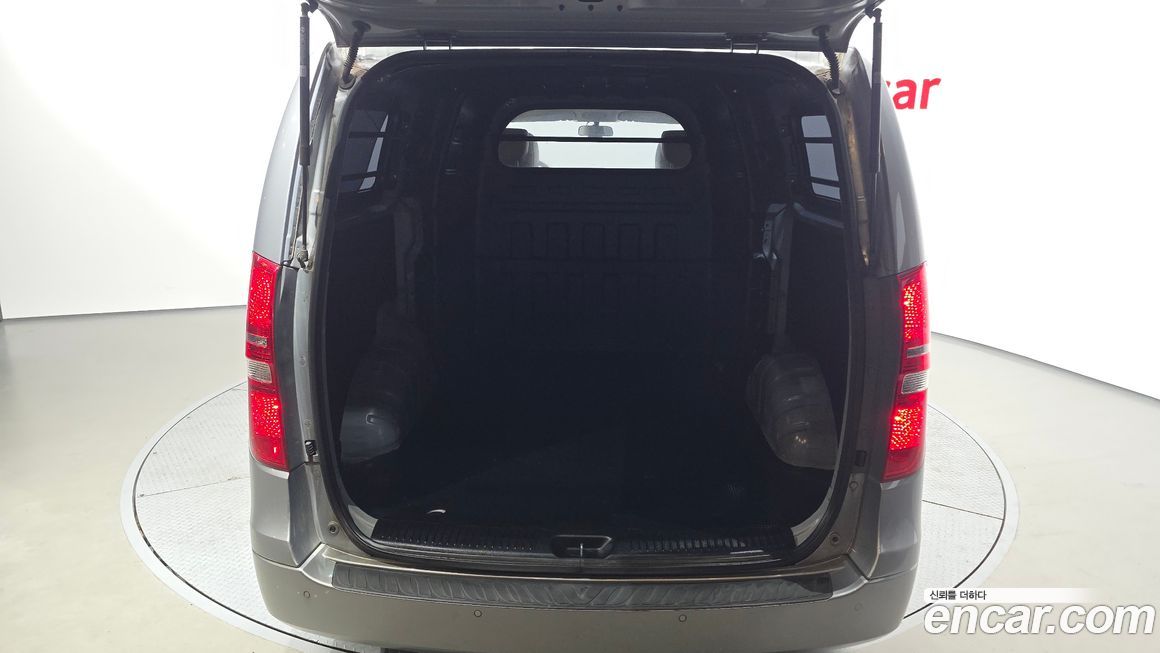 Hyundai Starex 2019