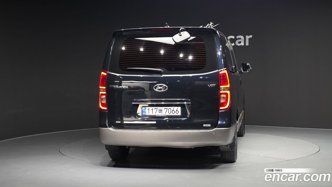 Hyundai Starex 2021