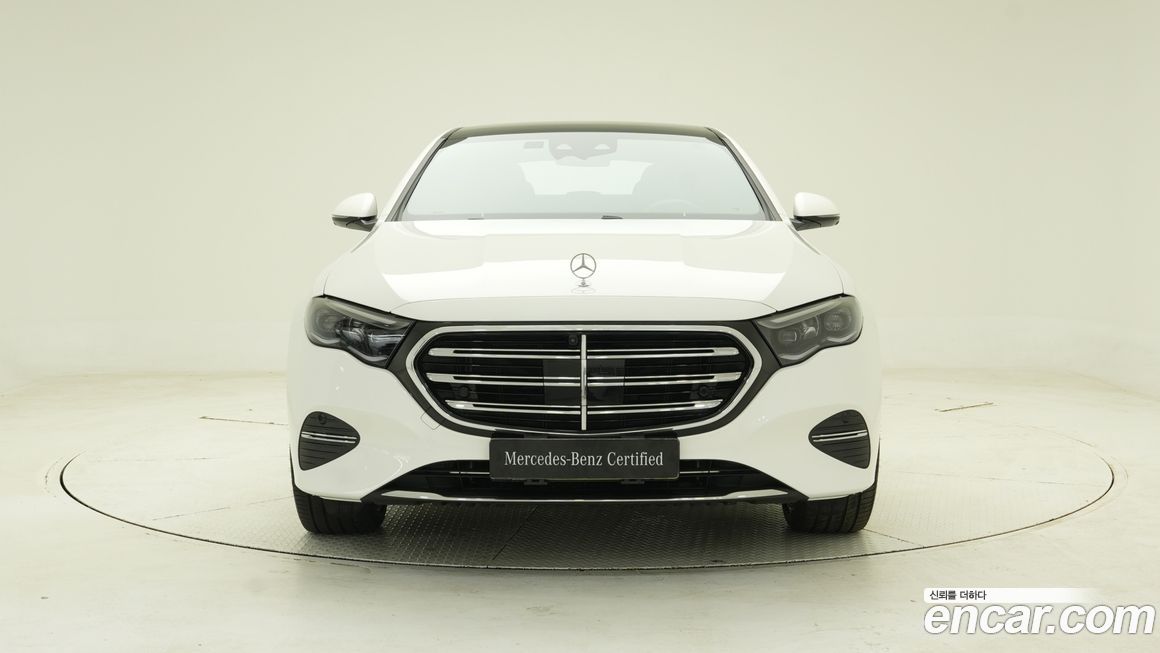 Mercedes-Benz E-Class 2024