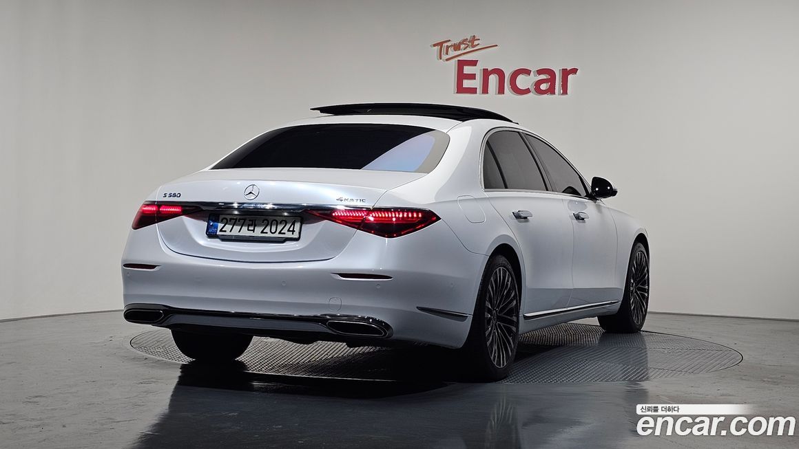 Mercedes-Benz S-Class 2021