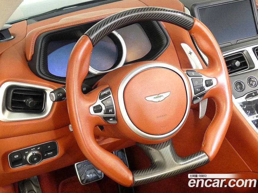 Astonmartin DB11 2023