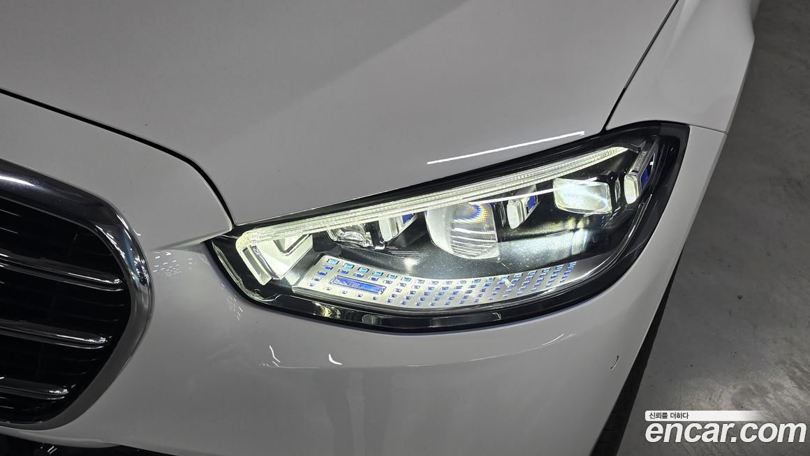 Mercedes-Benz S-Class 2024