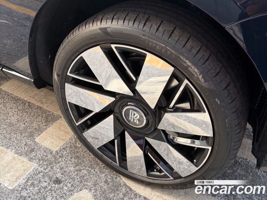 Rolls-Royce Cullinan 2025