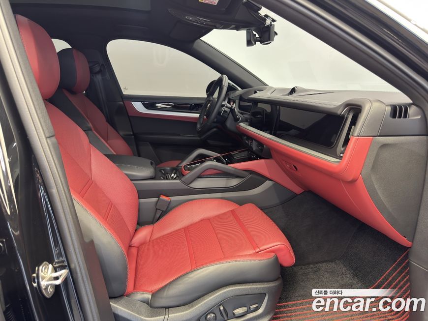 Porsche Cayenne 2025