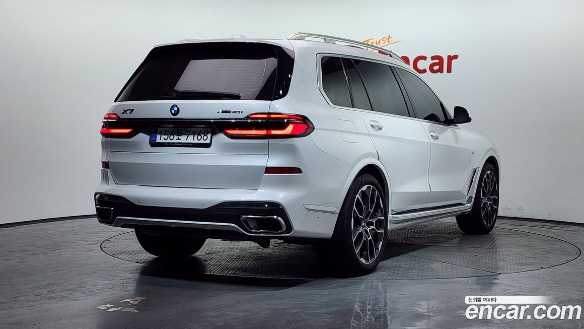 BMW X7 2024