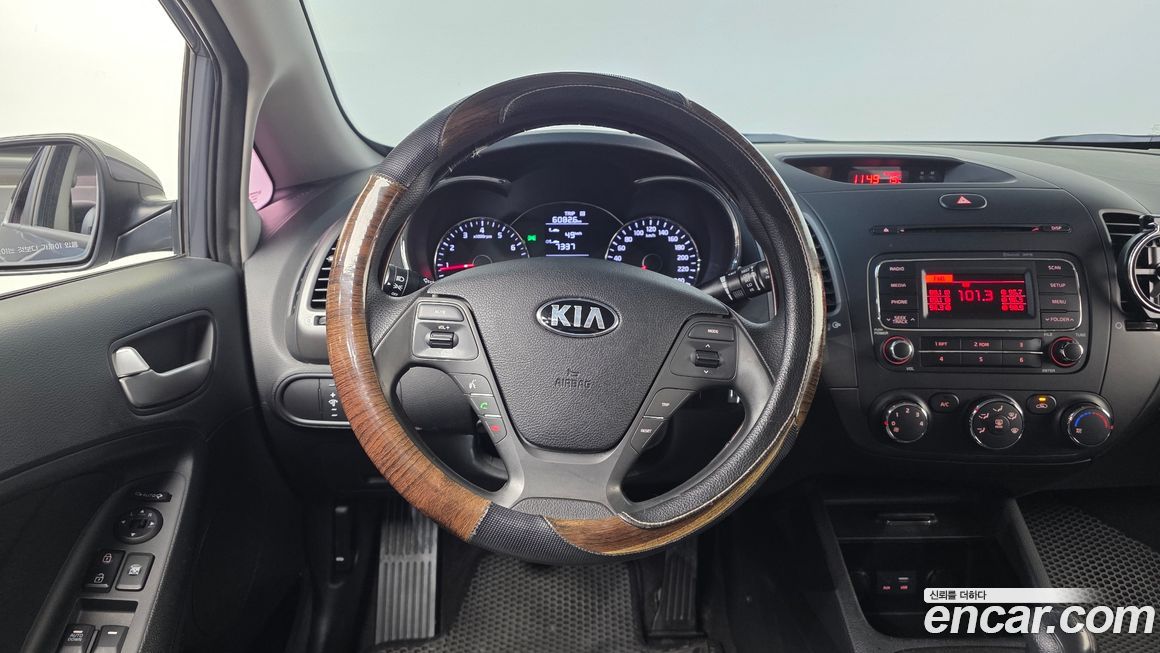 Kia K3 2015