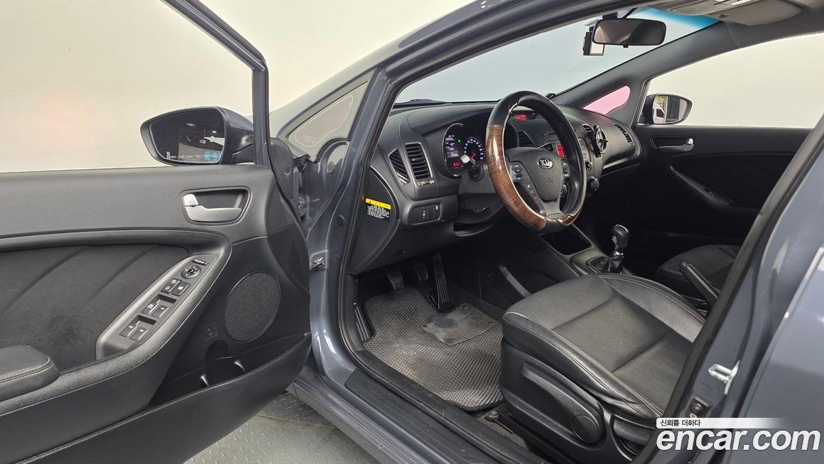 Kia K3 2015