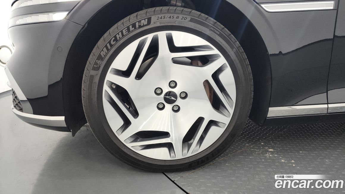 Genesis G90 2023
