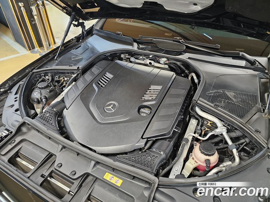 Mercedes-Benz S-Class 2022