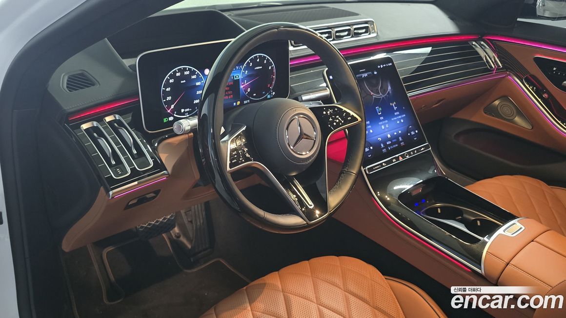 Mercedes-Benz S-Class 2024