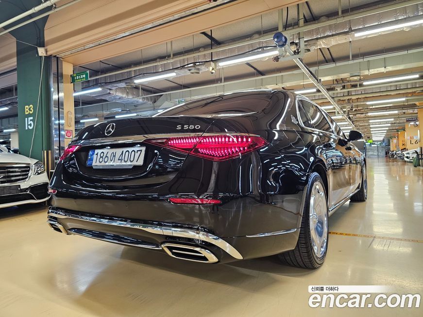 Mercedes-Benz S-Class 2022