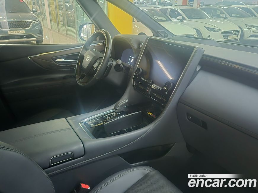 Toyota Alphard 2024