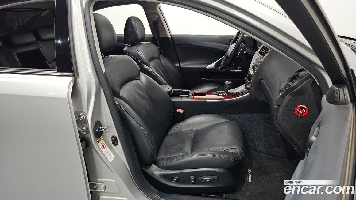 Lexus IS 2008