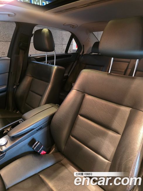 Mercedes-Benz E-Class 2011