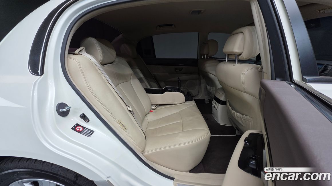 Kia OPIRUS 2011