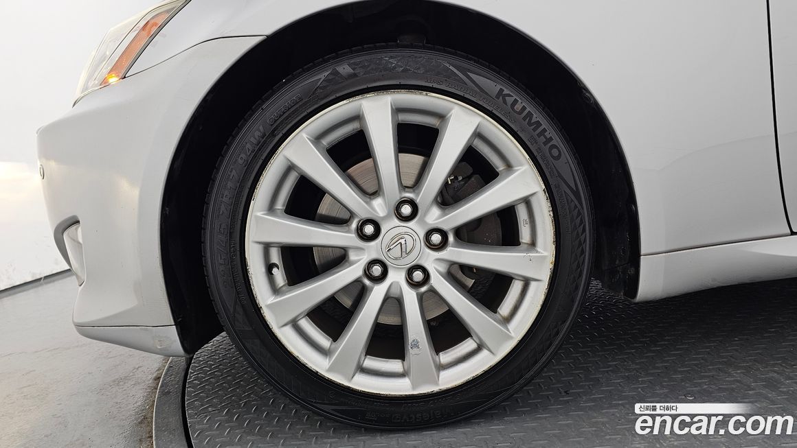 Lexus IS 2008
