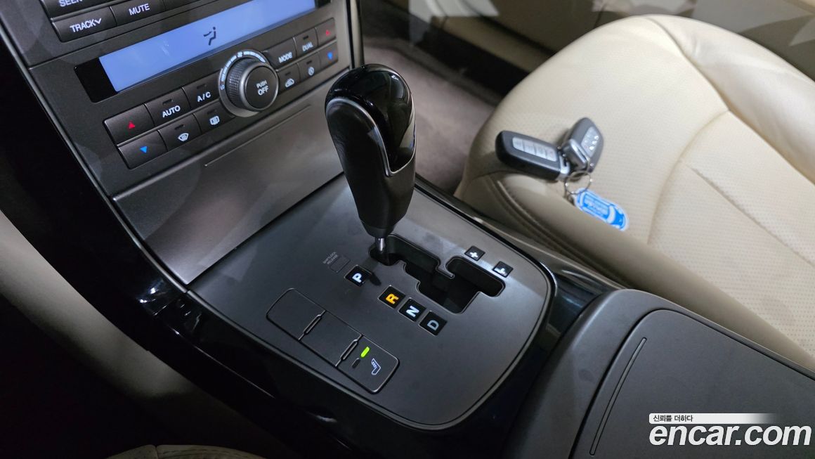 Kia OPIRUS 2011